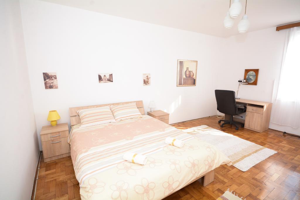 Apartments City Hall بلغراد الغرفة الصورة